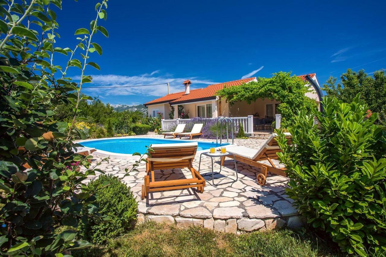 Villa Ana - 3 Bedroom Villa With Private Pool And Unspoiled Natural Environment Kučiće Exteriér fotografie